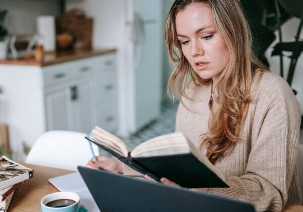 ما هي العادات وكيف تتكوّن في حياتنا اليومية